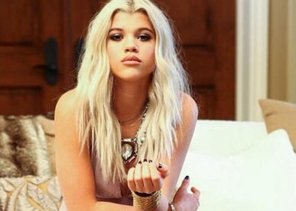nicole sister sofia richie signs as model 2014 images