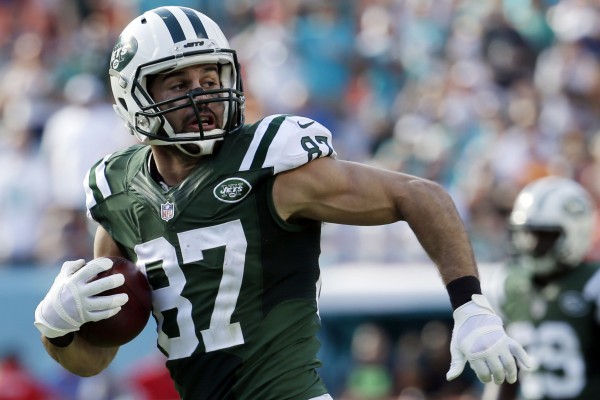 eric decker balled for new york jets against miami nfl 2015 images