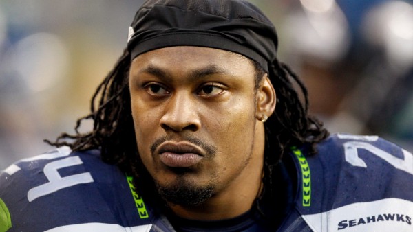marshawn lynch holding on for seattle seahawks nfl 2015