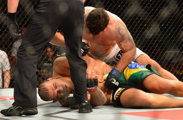 frank mir bottomed out for bigfoot ufc 2015