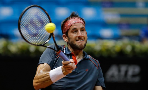 luca vanni goes to semi finals brasil atp tennis open 2015 images
