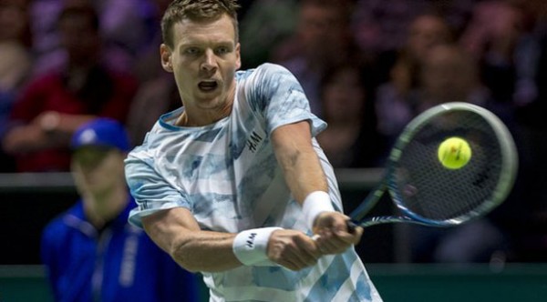 tomas berdych cant bulge up enough for bare stan warinka back moves top seeder 2015