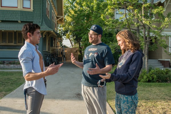 zac efron back neighbors 2 with seth rogen and rose byrne 2015 images