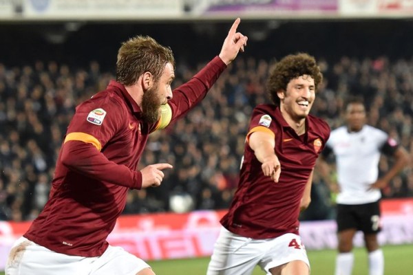 daniele de rossi pushes roma to victory 2015