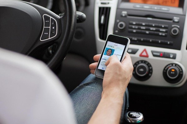 iowa allows digital drivers license 2015