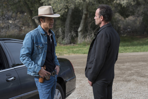 raylan with boyd on justified recap 2015
