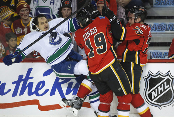 calgary flames beat vancouver canucks stanley cup playoffs 2015 nhl