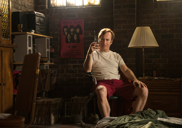 jimmy with beer marco on better call saul 110 2015 images