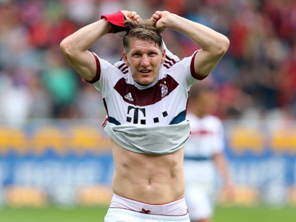 Bastian Schweinsteiger scores for bayern munch 2015
