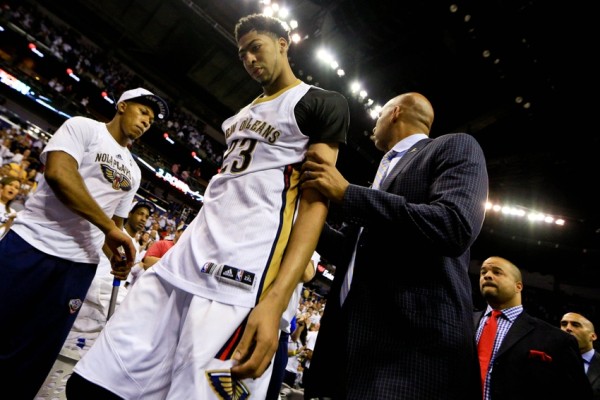 anthony davis with coach monty williams pelicans 2015