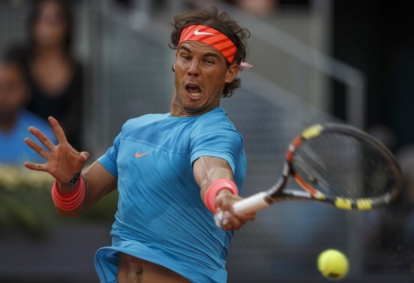 rafael nadal returning to andy murray at 2015 madrid open finals