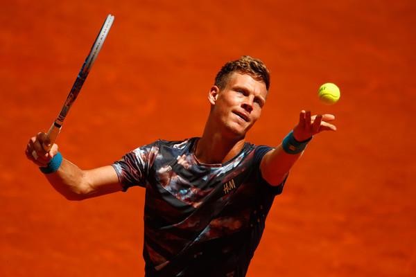 tomas berdych loses to roger federer 2015 italian open