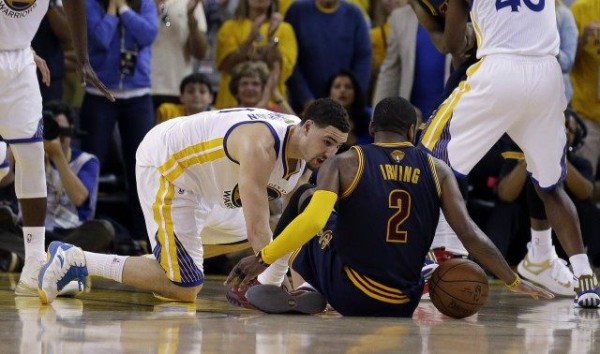kyrie irving cavaliers injured game 1 nba finals 2015