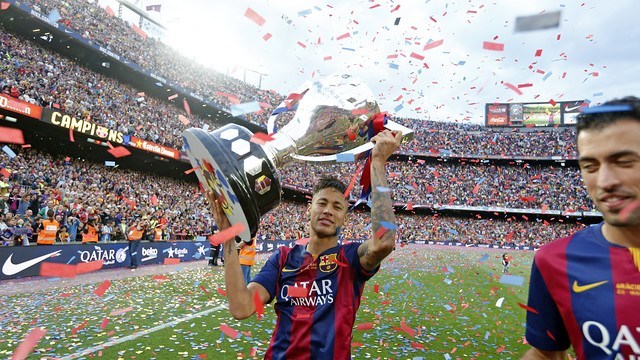 fc barcelona wins la liga title 2015 images