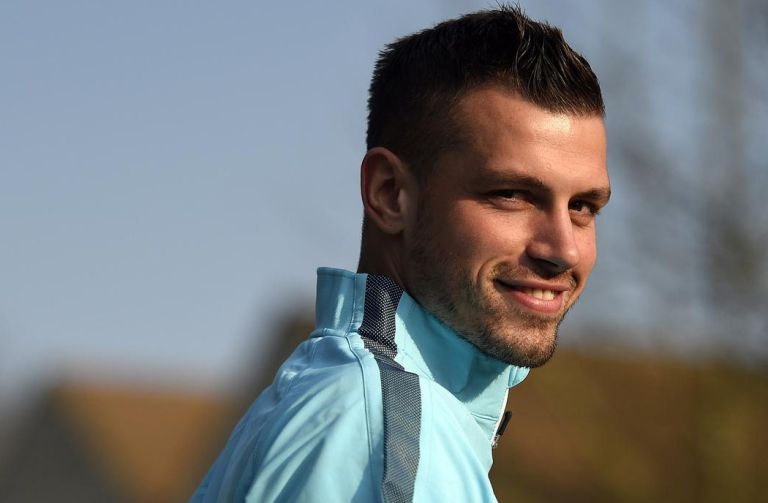 Morgan Schneiderlin transfers to manchester united soccer 2015 images