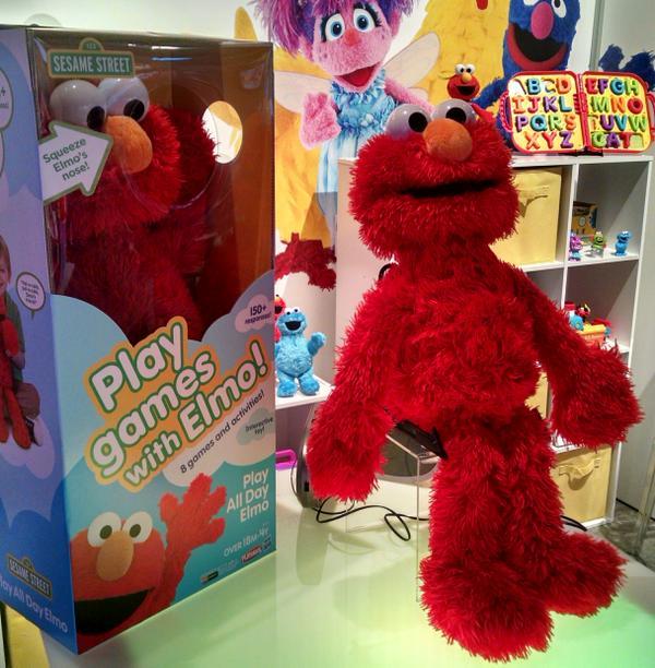 Play All Day Elmo In And Out Of Box 2015 hottest kids toys