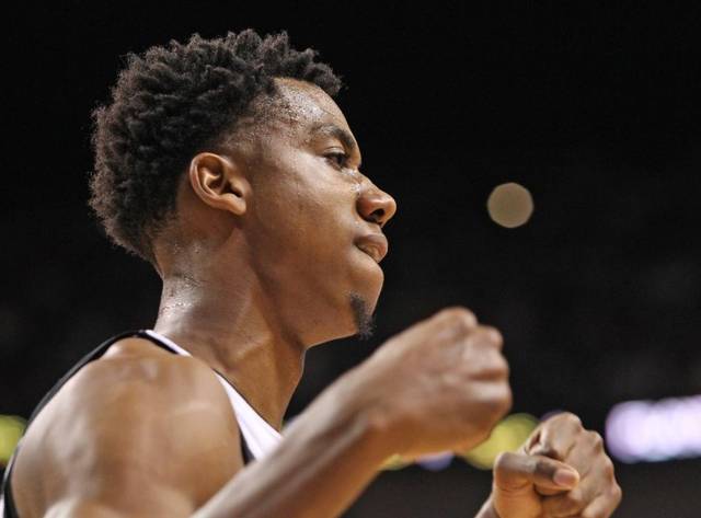 Miami Heat Would be Smart to Deal Hassan Whiteside 2016 images