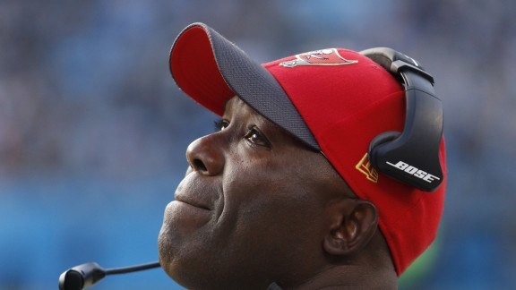 Tampa Bay Buccaneers Oust Head Coach Lovie Smith 2016 sports