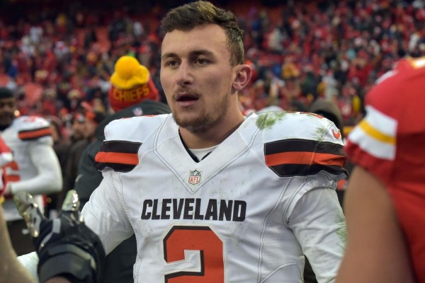 can anyone help cleveland browns johnny manziel before its too late?
