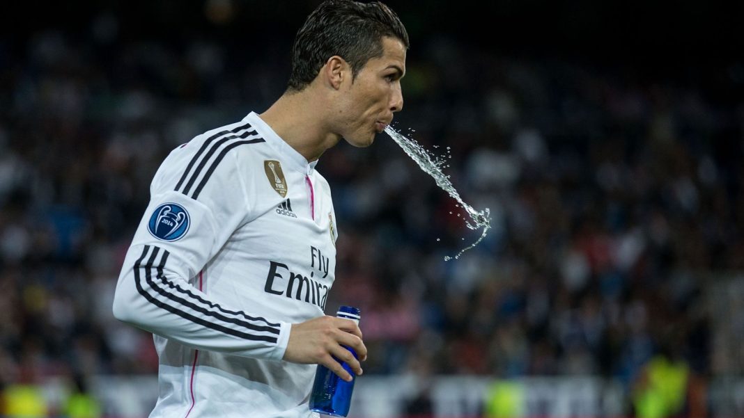 Should Real Madrid consider selling Cristiano Ronaldo 2016 images
