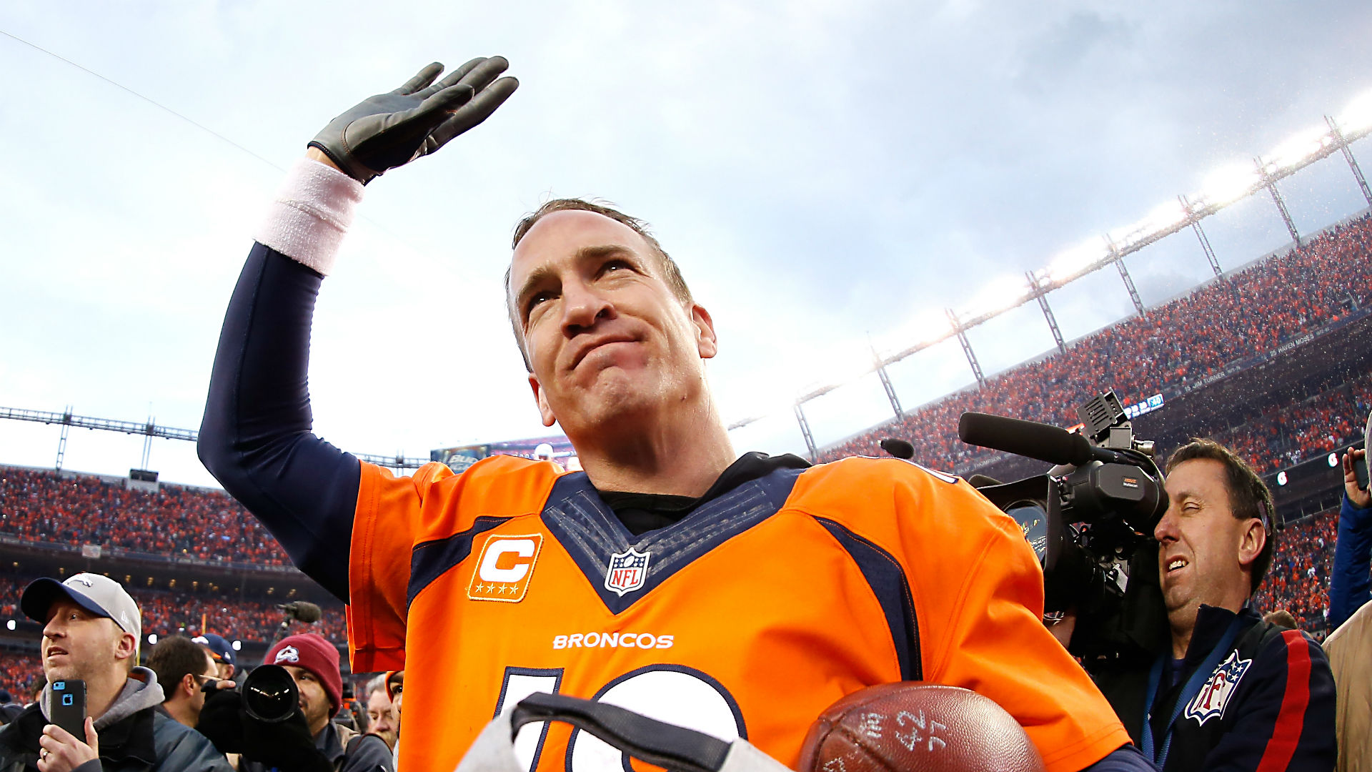 peyton manning finally makes nfl retirement official 2016 images