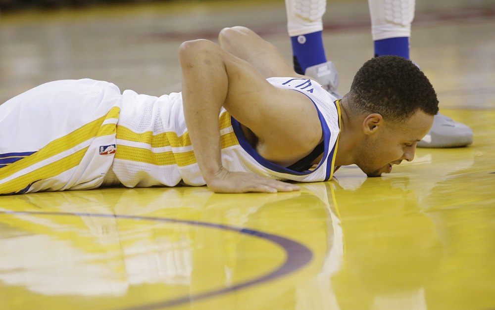 2016 NBA Playoffs injuries strike key players Stephen Curry and Avery Bradley images