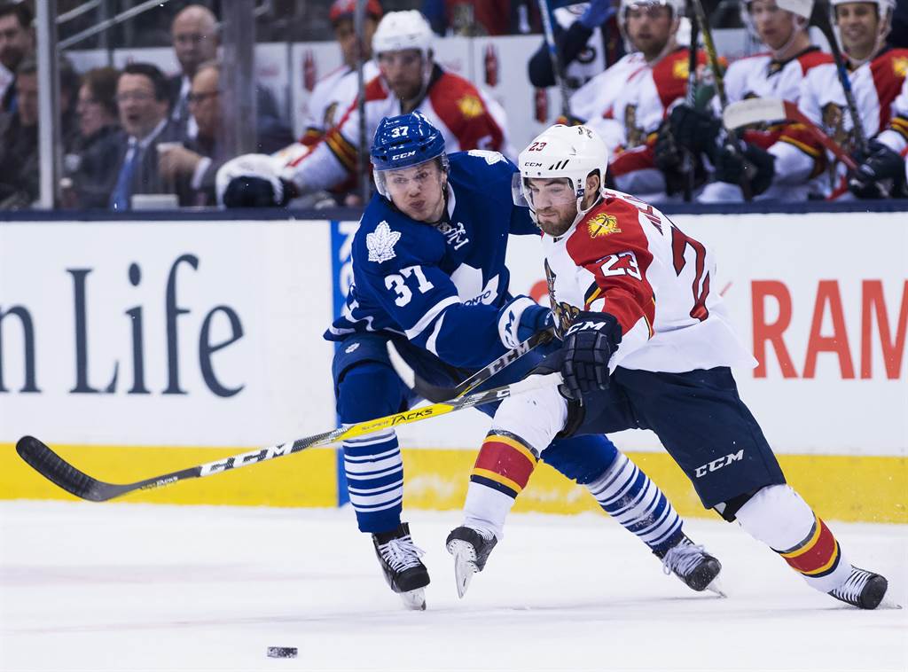 florida panthers steaming towards nhl atlantic division over tampa bay 2016 images