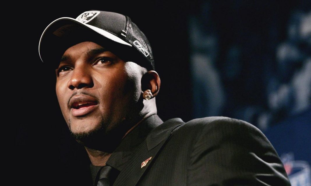 nfl draft bust JaMarcus Russell willing to work for free to get back in 2016