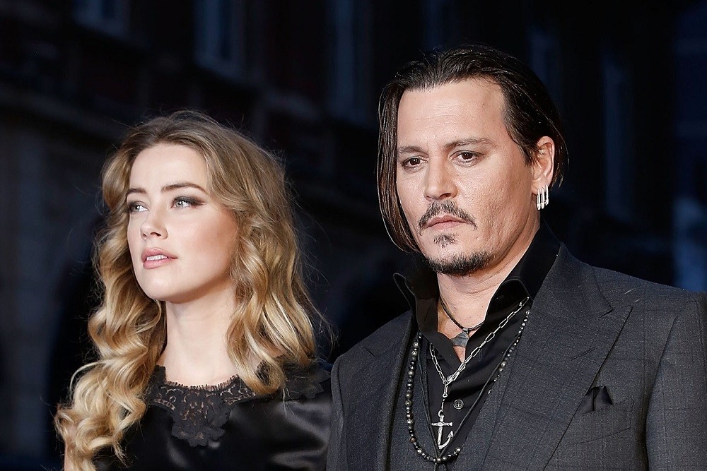 Johnny Depp and Amber Heard Jury's out on Who the Victim is 2016 images