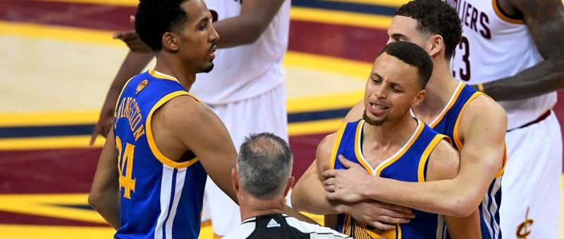 swtephen curry threw mouthpiece during game 6 nba finale