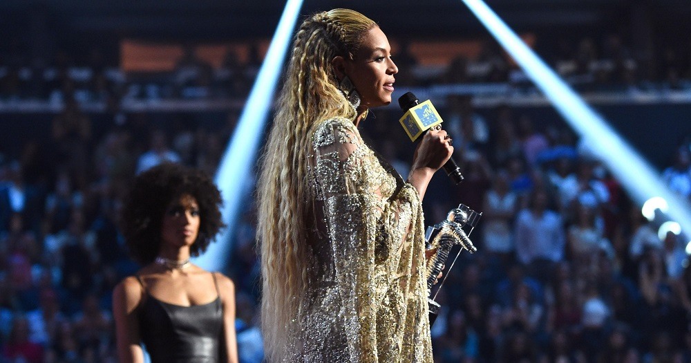 Beyonce shows she's in her own category at 2016 MTV VMAs show images