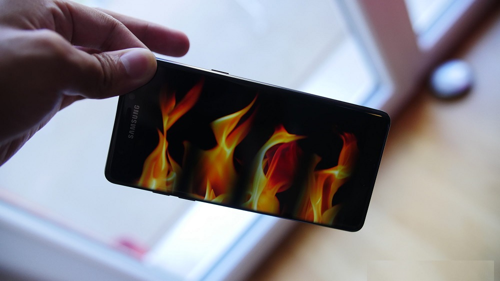 Galaxy Note 7 costing Samsung billions 2016 tech images
