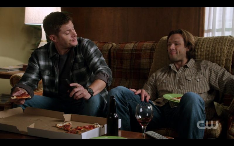 supernatural 1206 winchester brothers eating pizza