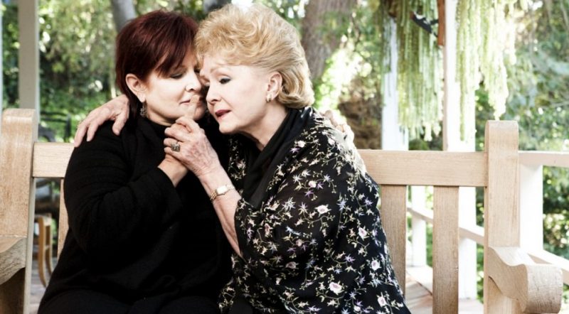 carrie fisher will be buried with mother debbie reynolds 2016 images