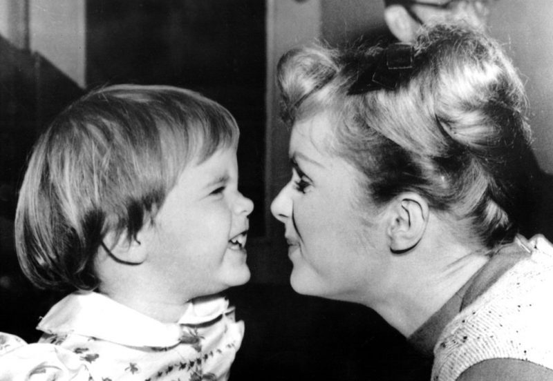 debbie reynolds with young carrie fisher