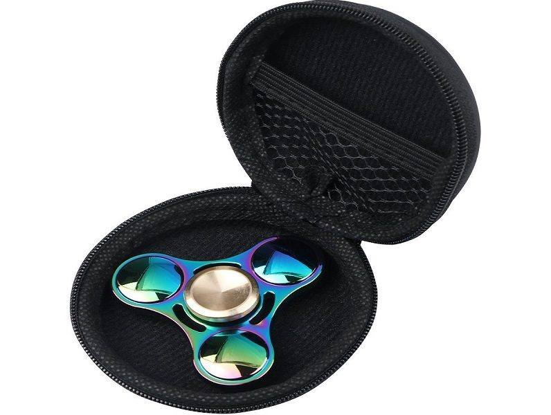 classic spinner carrying case