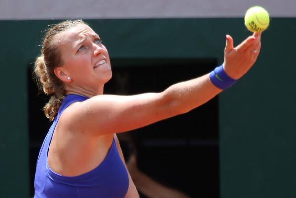 petra kvitova hits finals in aegon classics