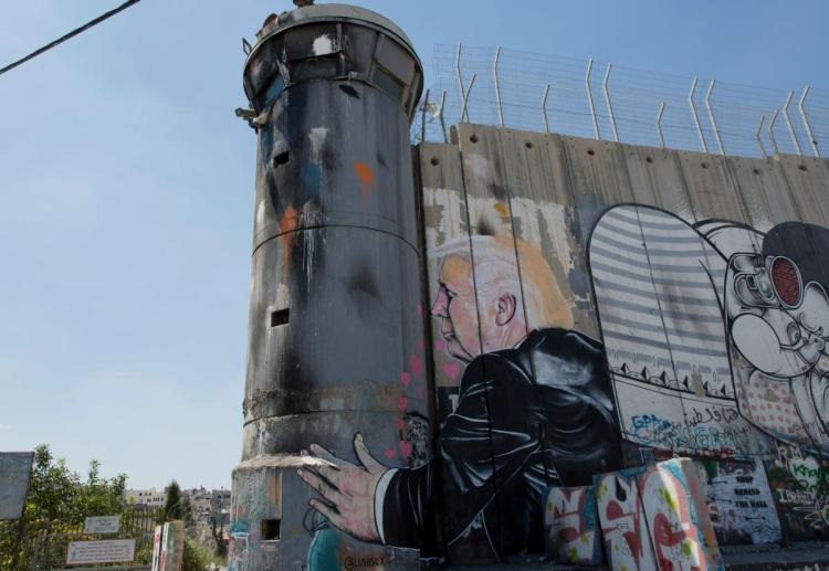 donald trump kissing israel wall mural