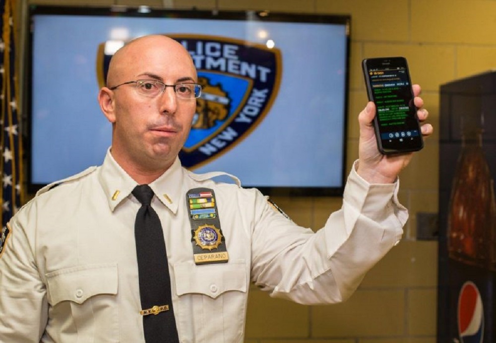 the great cop out nypd gives up on windows phones 2017 images