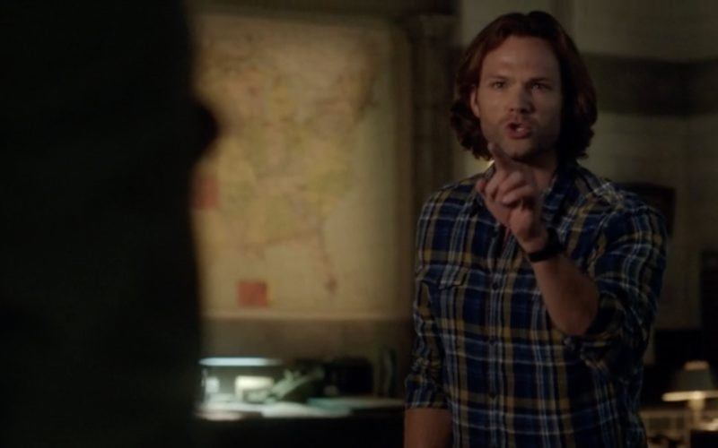 sam winchester pointing at dean angry supernatural