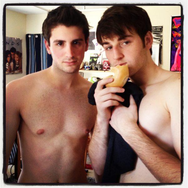 noam-ash-and-philip-lockwood-bean-shirtless-for-my-gay-roommate