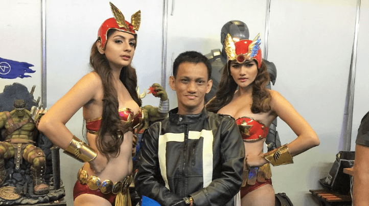 marius marionella enjoying cosplay love at comic con asia 2018