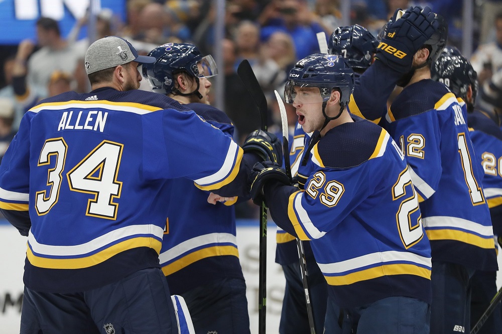 st louis blues celebrate winning game 4 stanley cup final 2019