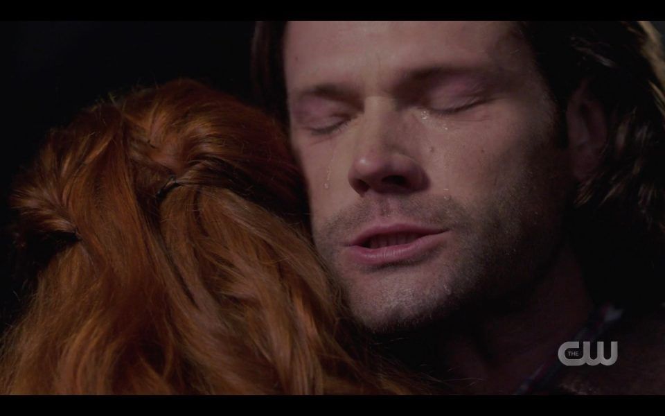 Sam Winchester crying hugging Rowena in agony 1503