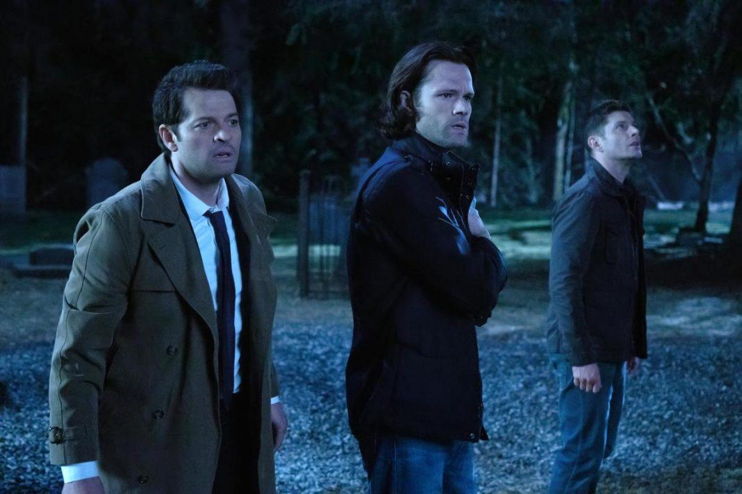 supernatural 1501 back and to the future sam dean winchester with cas at night