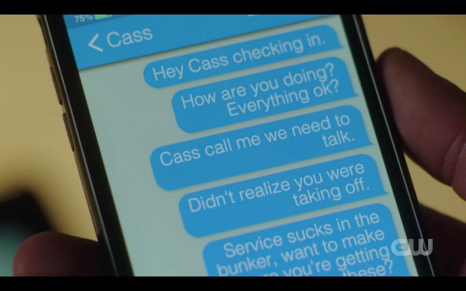 Sam Winchester texting Cas trying to get him for SPN 1505