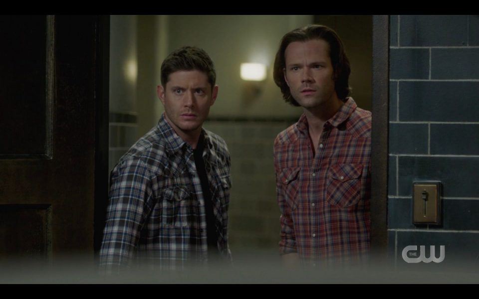 Sam Dean Winchester distracted by loud noise of AU Sam Dean arriving SPN 1513