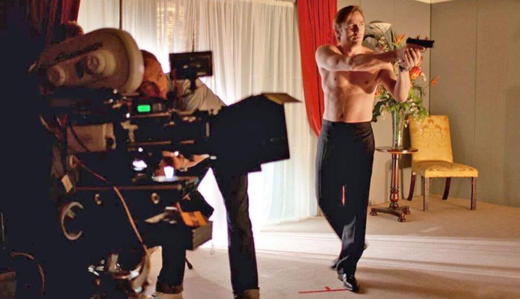 daniel craig shirtless shooting images james bond 2020