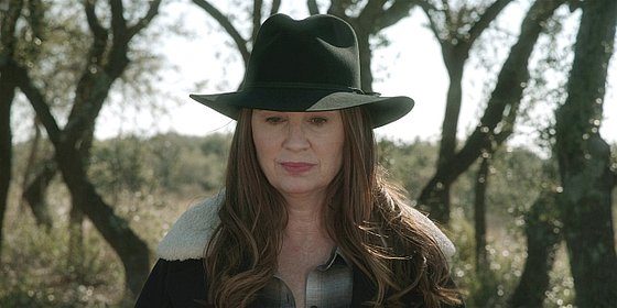 Denise looking very witchy on Walker 2.12.