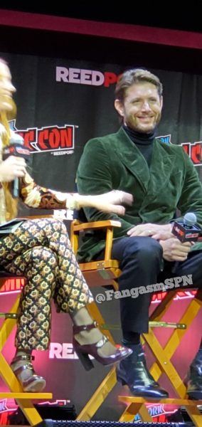 Jensen Ackles smiling for Winchesters at new york comic con 2022